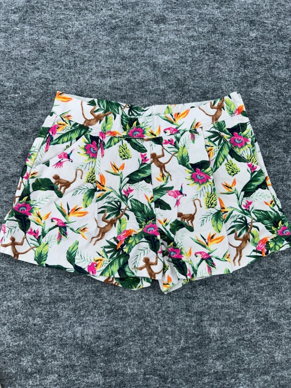 Janie and Jack Girls White Tropical Floral High-Rise Short  Size 6